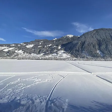 Huber Rosmarie * שוונדאו