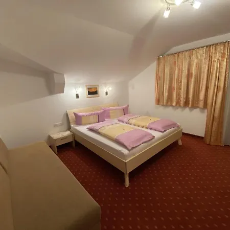 Huber Rosmarie * Schwendau